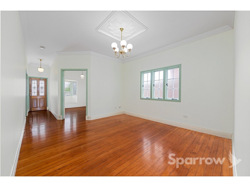 42 Bramston Terrace, Herston QLD 4006