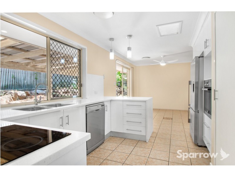 50 Hillenvale Avenue, Arana Hills QLD 4054