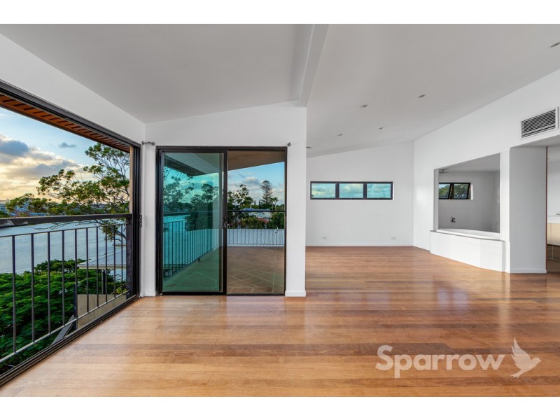 16 Aaron Avenue, Hawthorne QLD 4171