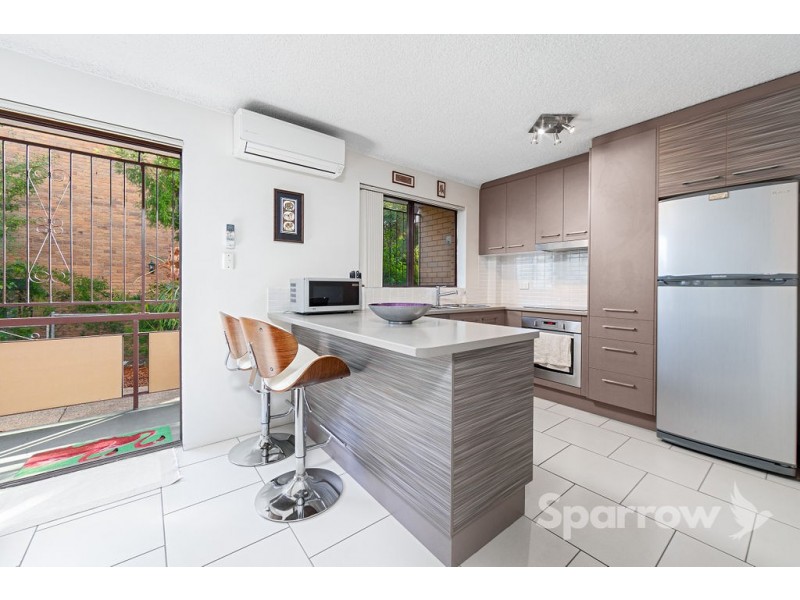1/37 Vine Street, Greenslopes QLD 4120