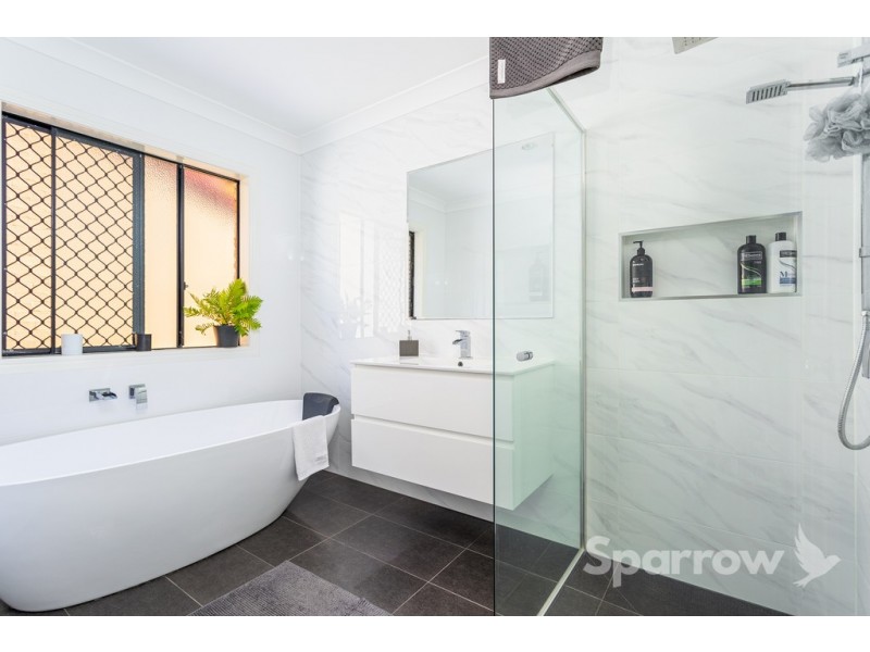 14 Watergum Parade, Molendinar QLD 4214