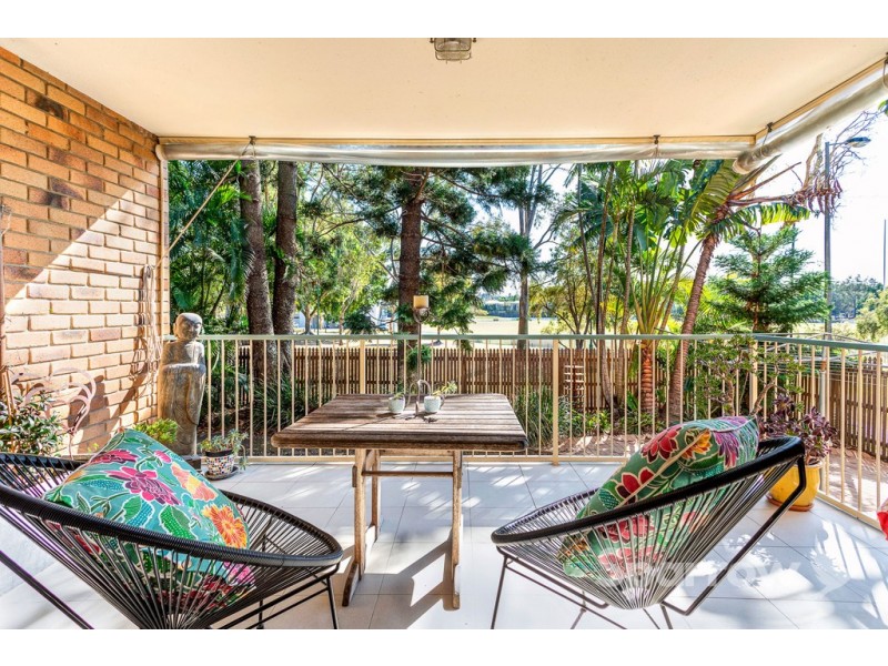2/45 Dutton Street, Hawthorne QLD 4171
