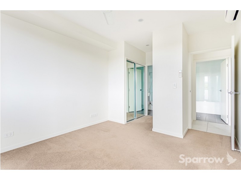 34/908 Logan Road, Holland Park QLD 4121