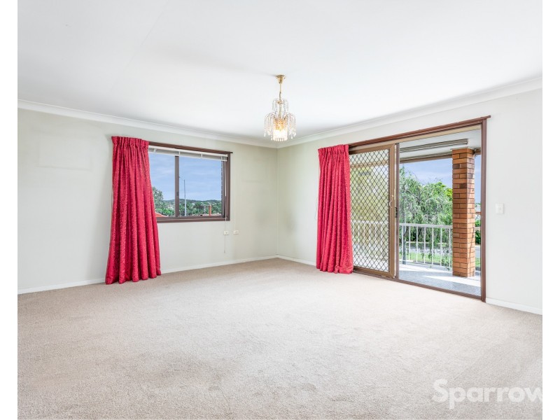 65 Meadowlands Road, Carindale QLD 4152