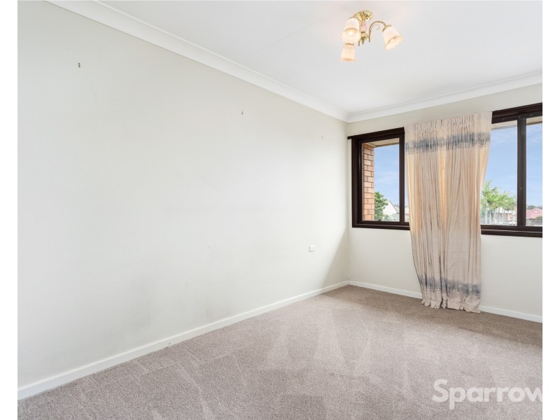 65 Meadowlands Road, Carindale QLD 4152