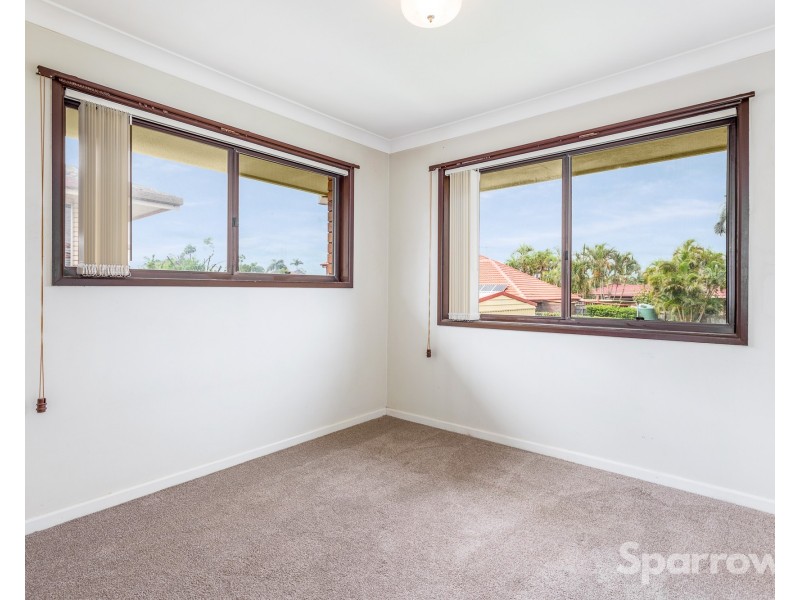 65 Meadowlands Road, Carindale QLD 4152