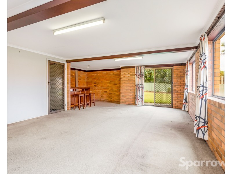 65 Meadowlands Road, Carindale QLD 4152