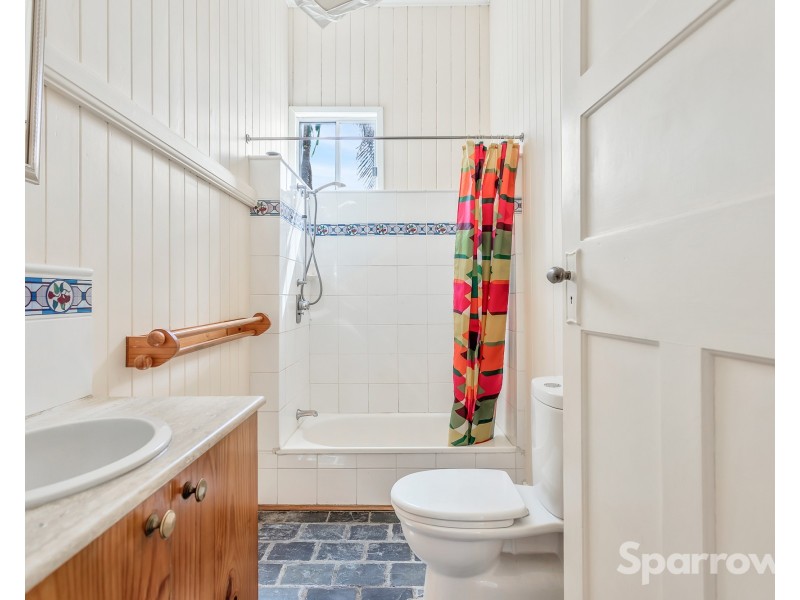 42 Burlington Street, East Brisbane QLD 4169