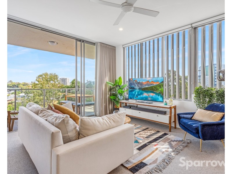 504/54 Lincoln Street, Greenslopes QLD 4120