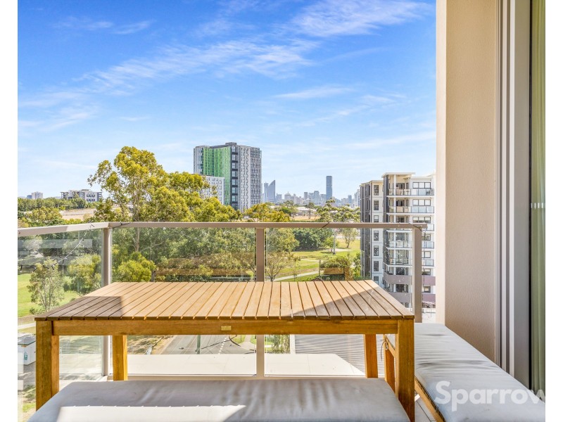 504/54 Lincoln Street, Greenslopes QLD 4120