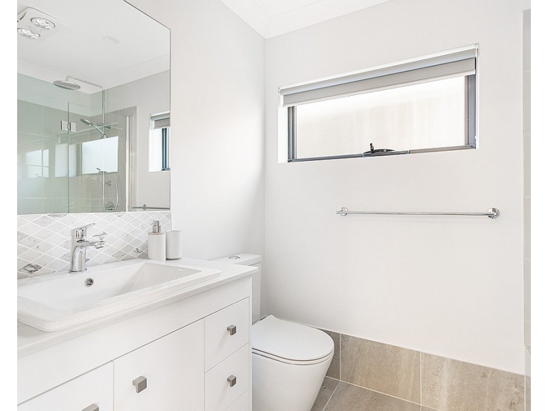 1, 4 & 5/28 Loreburn Street, Mount Gravatt QLD 4122