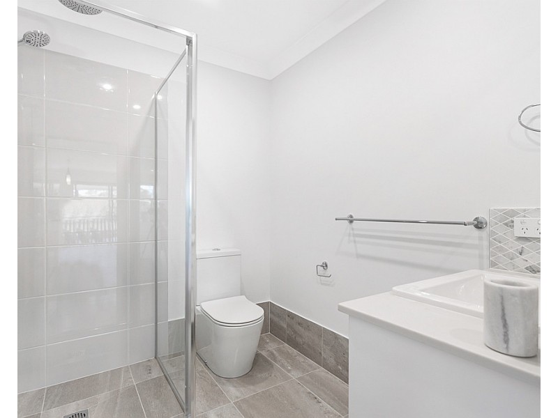 1, 4 & 5/28 Loreburn Street, Mount Gravatt QLD 4122