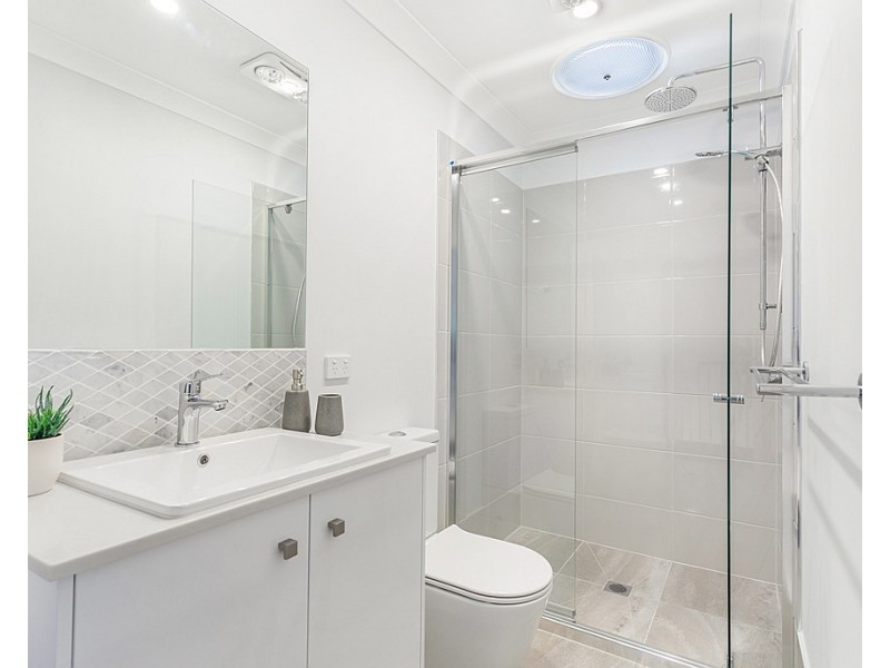 1, 4 & 5/28 Loreburn Street, Mount Gravatt QLD 4122