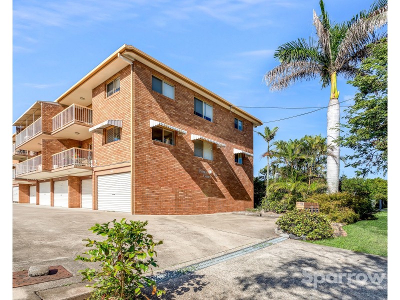 2/11 Sankey Street, Carina QLD 4152