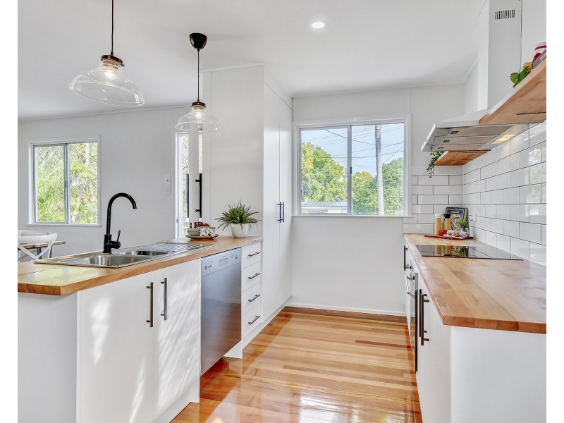 26 Trumpy Street, Silkstone QLD 4304