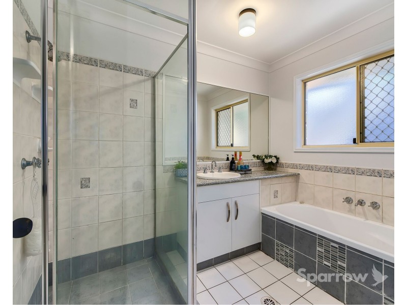18 Paddington Crescent, Stretton QLD 4116