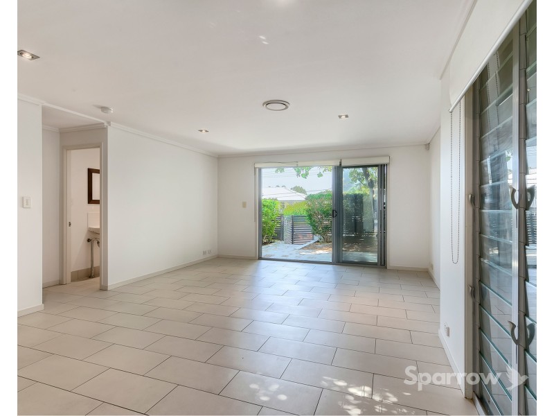 1/77 Douglas Street, Greenslopes QLD 4120