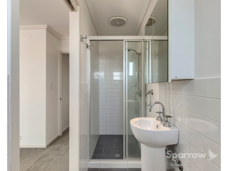 1/77 Douglas Street, Greenslopes QLD 4120