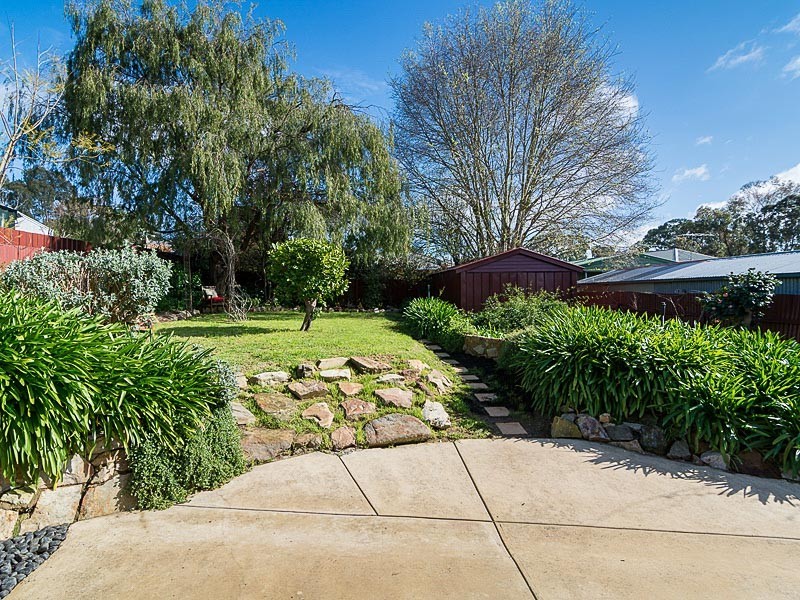 8 Hill Street, Mount Barker SA 5251