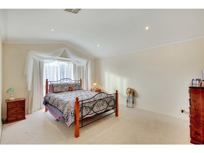 18 Pontiac Road, Mount Barker SA 5251