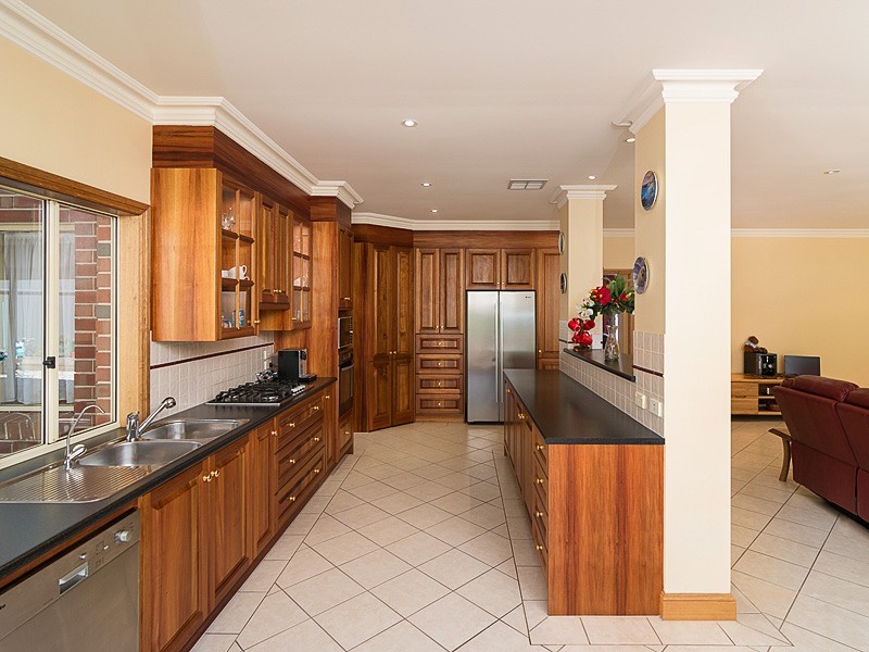 7 Crystal Court, Mount Barker SA 5251