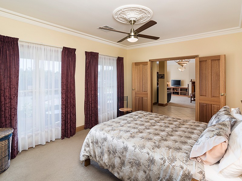 7 Crystal Court, Mount Barker SA 5251