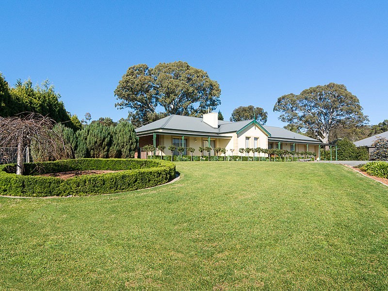 7 Crystal Court, Mount Barker SA 5251