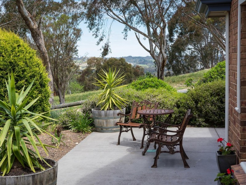 8 Paris Court, Mount Barker SA 5251