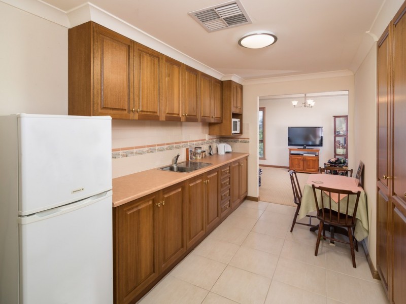 8 Paris Court, Mount Barker SA 5251