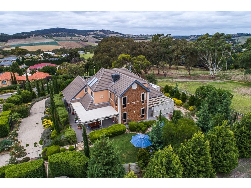 8 Paris Court, Mount Barker SA 5251