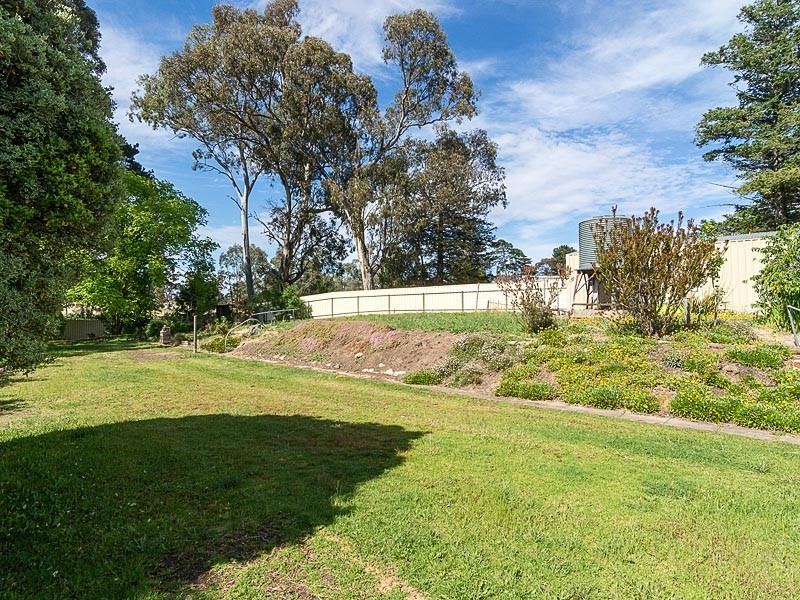 16 Glebe Road, Balhannah SA 5242