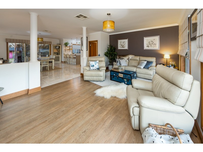 29 Trainers Way, Strathalbyn SA 5255