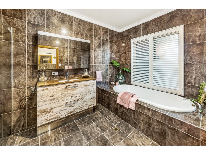 29 Trainers Way, Strathalbyn SA 5255