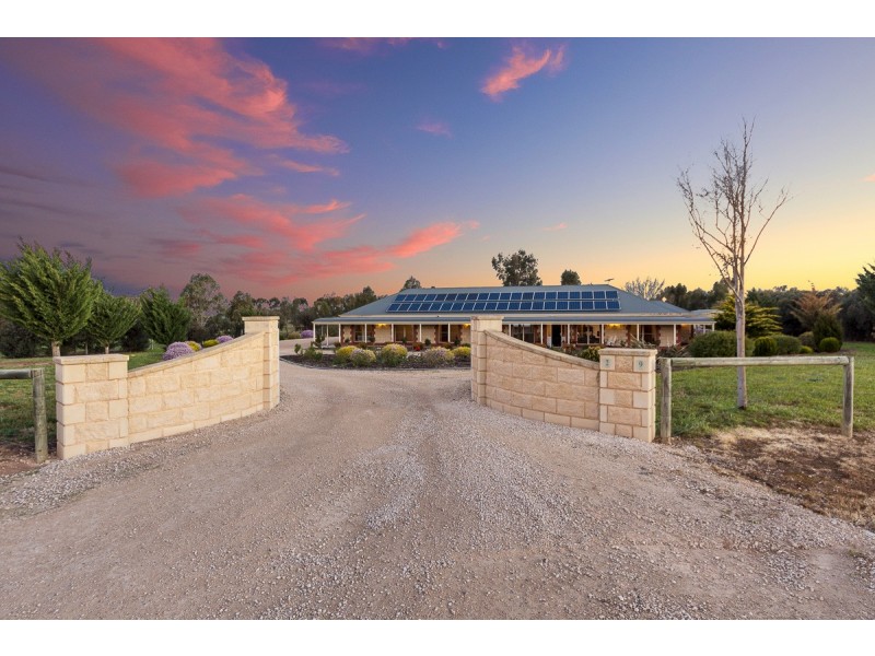 29 Trainers Way, Strathalbyn SA 5255