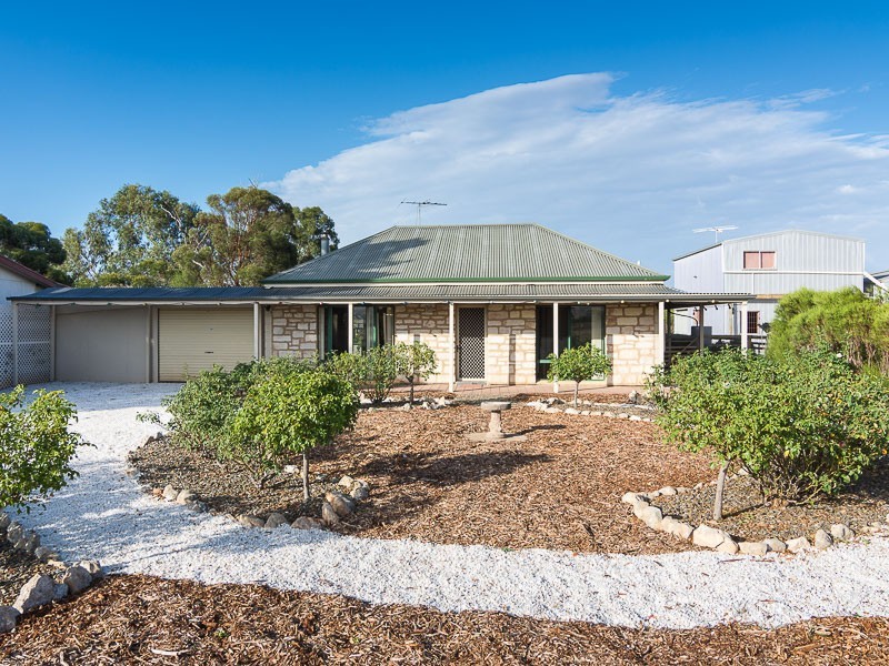 21 Cemetery Road, Callington SA 5254