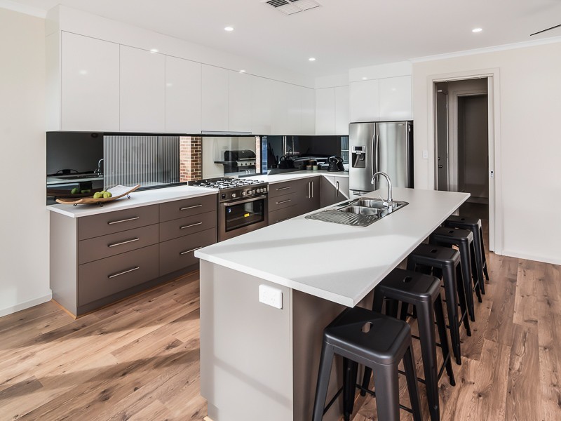 10 Cleland Street, Mount Barker SA 5251