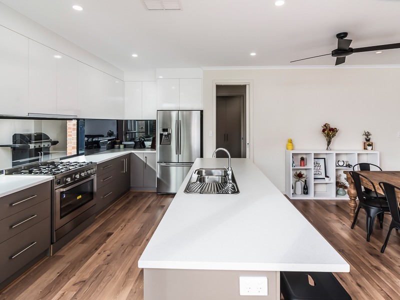 10 Cleland Street, Mount Barker SA 5251