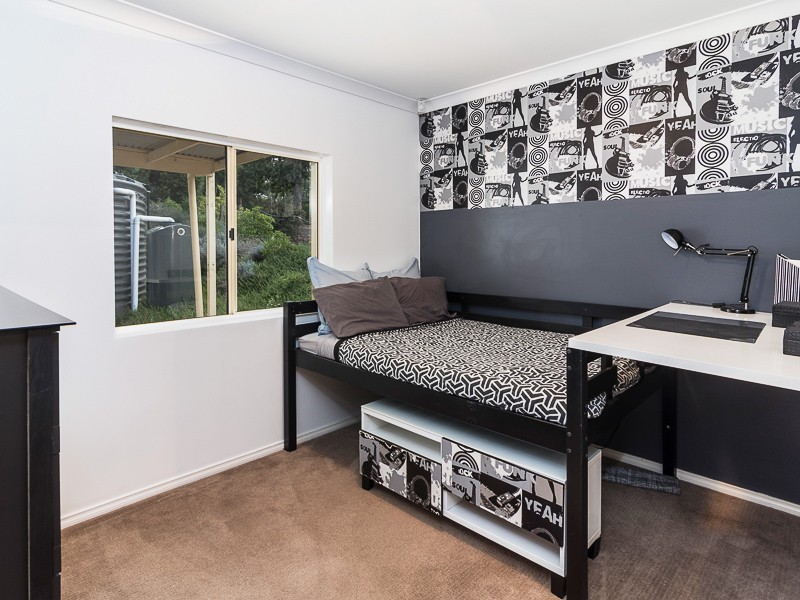 15 Compson Road, Blakiston SA 5250