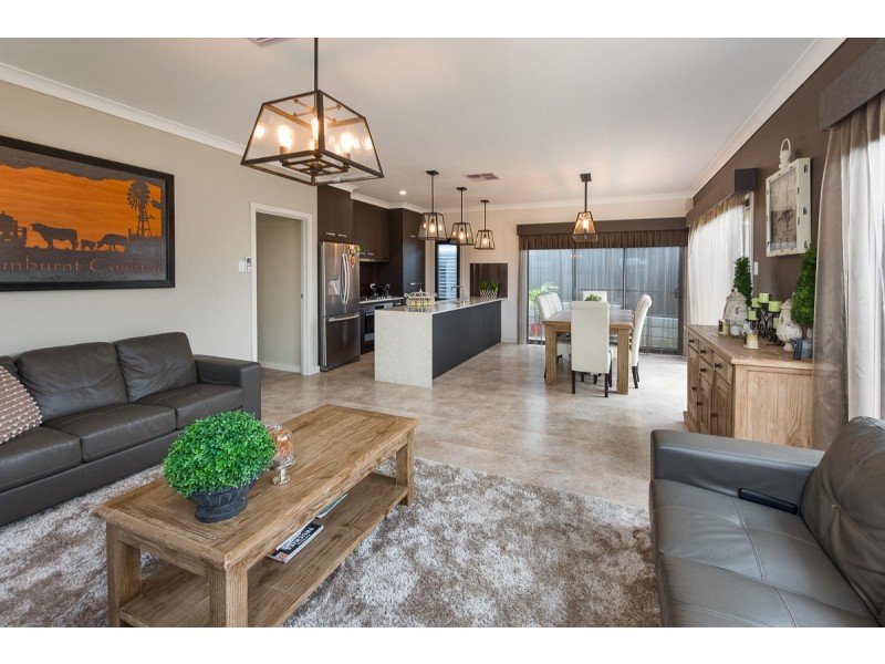 18 Red Gum Crescent, Mount Barker SA 5251