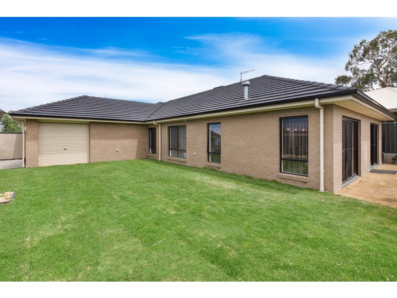 18 Red Gum Crescent, Mount Barker SA 5251