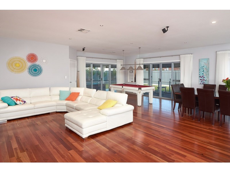 12 Lloyd Crescent, Littlehampton SA 5250