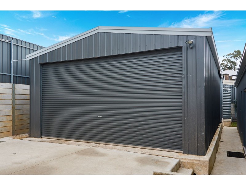 12 Lloyd Crescent, Littlehampton SA 5250