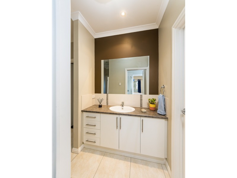 9 Pollard Street, Mount Barker SA 5251