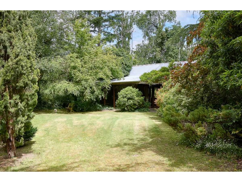 15 Mi Mi Road, Mylor SA 5153