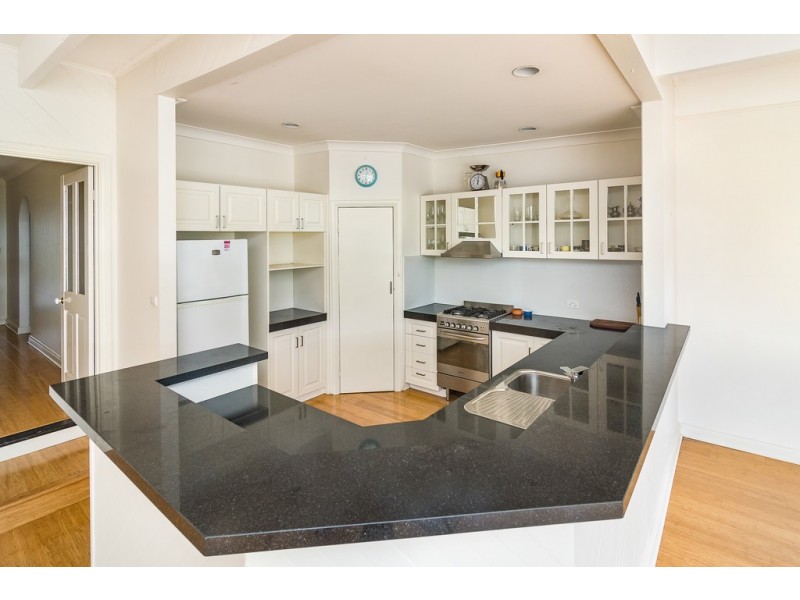 8 Hill Street, Mount Barker SA 5251