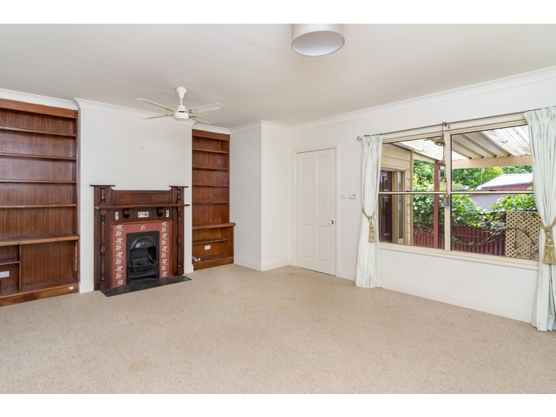 8 Hill Street, Mount Barker SA 5251