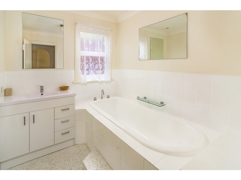 8 Hill Street, Mount Barker SA 5251