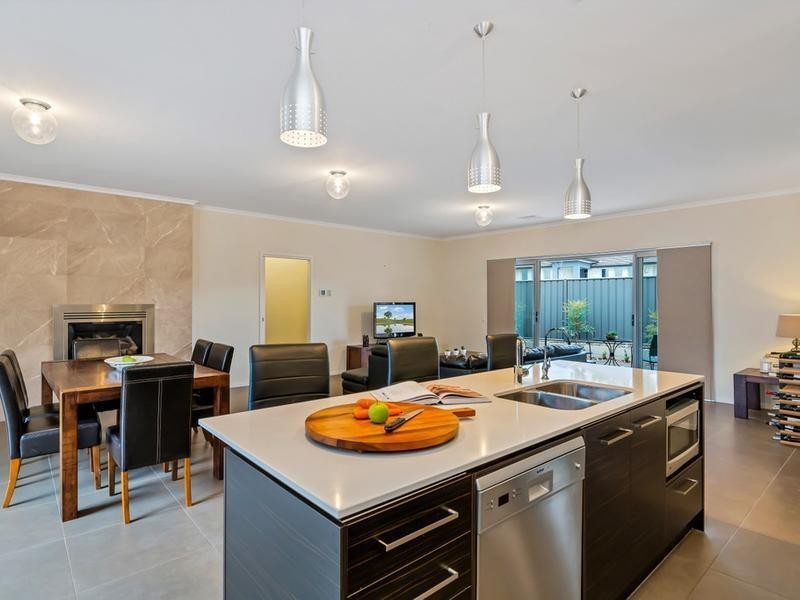 15 Tilly Street, Mount Barker SA 5251