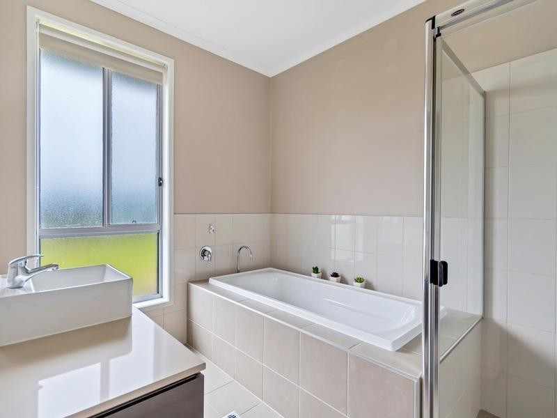 15 Tilly Street, Mount Barker SA 5251