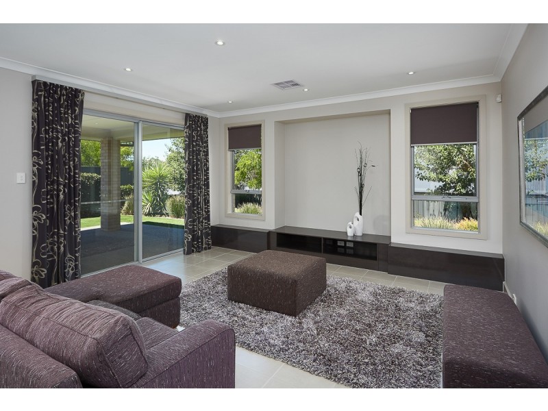 17 Bluestone Drive, Mount Barker SA 5251